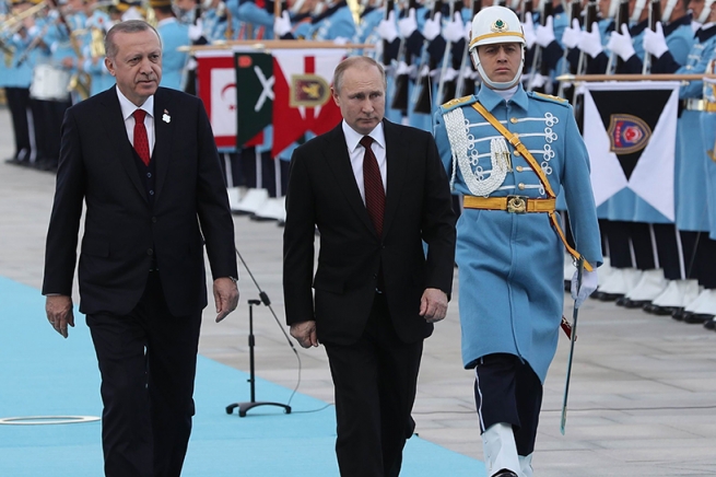  ئەردۆغان و پووتین بەردی بناخەی پڕۆژەی ئەتۆمی ئاککویو دادەنێن 